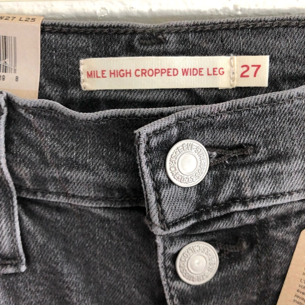 Levi’s Mile High Cropped Wide Leg button fly jeans - Picture 7 of 10